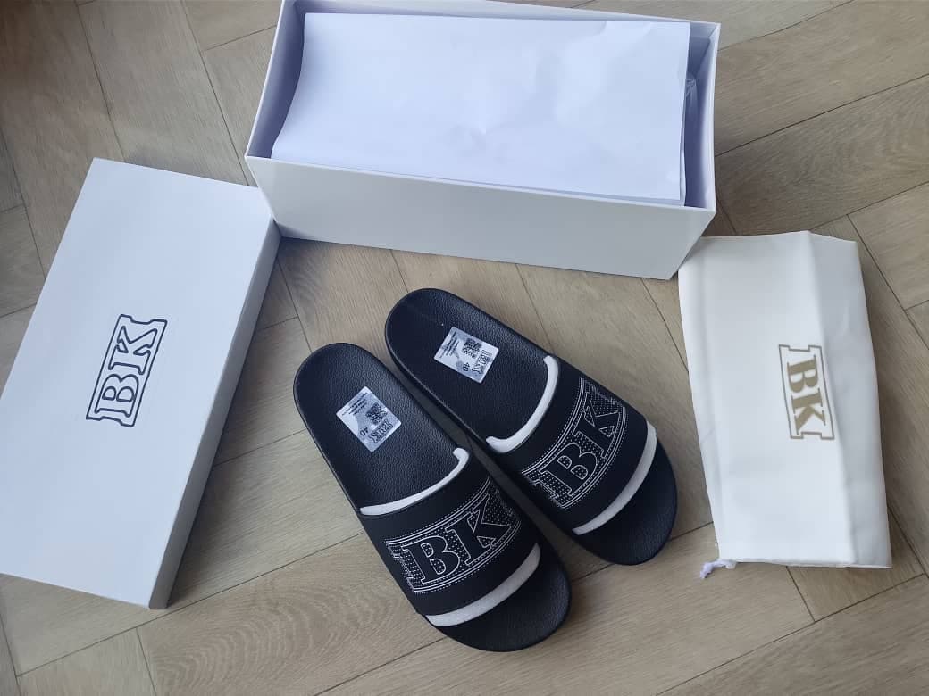 LUXURYBOXED SLIDE